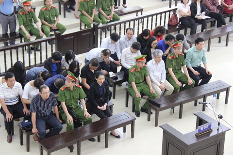 Tòa y án tử hình, nhưng kiến nghị giảm án cho Nguyễn Xuân Sơn - Ảnh 2. Tòa y án tử hình, nhưng kiến nghị giảm án cho Nguyễn Xuân Sơn - Ảnh 2.