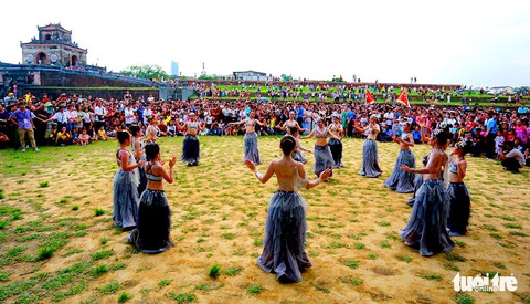 Hậu 10 kỳ Festival Huế, rồi sẽ ra sao? - Ảnh 1. Hậu 10 kỳ Festival Huế, rồi sẽ ra sao? - Ảnh 1.