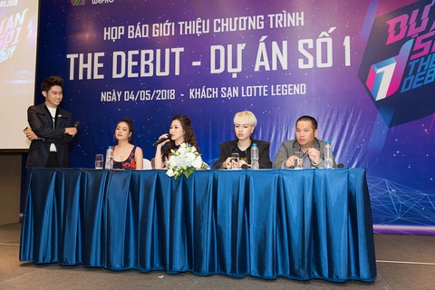 Hoàng Thùy Linh, Đức Phúc lần đầu ngồi ghế giám khảo cuộc thi âm nhạc - Ảnh 2. Hoàng Thùy Linh, Đức Phúc lần đầu ngồi ghế giám khảo cuộc thi âm nhạc - Ảnh 2.