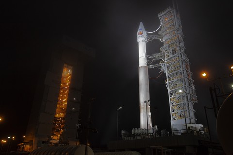 NASA phóng tàu vũ trụ lắng nghe ‘lời thì thầm của sao Hỏa’ - Ảnh 3. NASA phóng tàu vũ trụ lắng nghe ‘lời thì thầm của sao Hỏa’ - Ảnh 3.