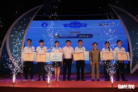 Nguyễn Hoàng Phúc giành quán quân hội thi Thủ lĩnh sinh viên toàn quốc - Ảnh 4. Nguyễn Hoàng Phúc giành quán quân hội thi Thủ lĩnh sinh viên toàn quốc - Ảnh 4.