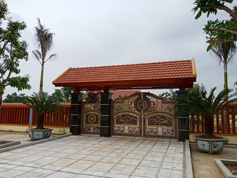 Đại úy công an thuê đất làm nhà kho nhưng lại xây biệt thự hoành tráng - Ảnh 2. Đại úy công an thuê đất làm nhà kho nhưng lại xây biệt thự hoành tráng - Ảnh 2.