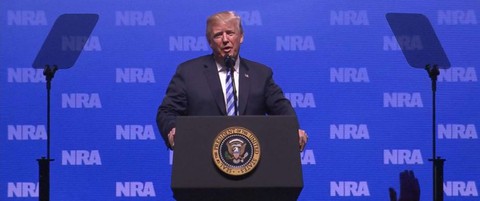 Pháp nổi giận với phát biểu của ông Trump về thảm sát Paris - Ảnh 1. Pháp nổi giận với phát biểu của ông Trump về thảm sát Paris - Ảnh 1.