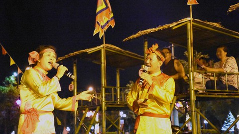 Sống chết với bài chòi - Ảnh 3. Sống chết với bài chòi - Ảnh 3.