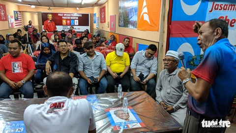 Bầu cử Malaysia: cuộc đối đầu giữa hai chính khách lão luyện - Ảnh 1. Bầu cử Malaysia: cuộc đối đầu giữa hai chính khách lão luyện - Ảnh 1.