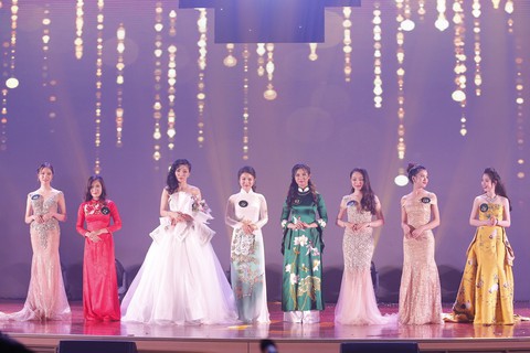 Nữ sinh Học viện Ngoại giao khoe tài trong chung kết Hoa khôi - Ảnh 4. Nữ sinh Học viện Ngoại giao khoe tài trong chung kết Hoa khôi - Ảnh 4.