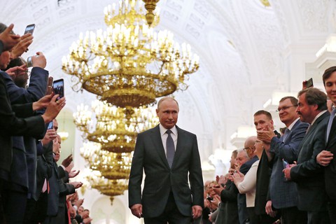 Tổng thống Putin ví nước Nga như con phượng hoàng - Ảnh 3. Tổng thống Putin ví nước Nga như con phượng hoàng - Ảnh 3.
