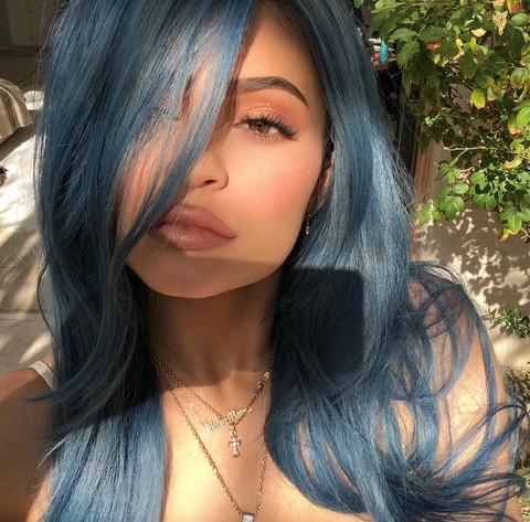 Kylie Jenner - bà mẹ hot girl hay bà trùm mỹ phẩm? - Ảnh 3. Kylie Jenner - bà mẹ hot girl hay bà trùm mỹ phẩm? - Ảnh 3.