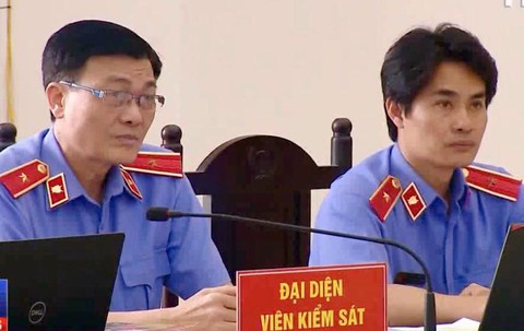 Vụ án ông Đinh La Thăng: Ở PVC đưa tiền thoải mái, không cần giấy tờ - Ảnh 2. Vụ án ông Đinh La Thăng: Ở PVC đưa tiền thoải mái, không cần giấy tờ - Ảnh 2.