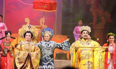 Thái hậu Dương Vân Nga: tinh thần độc lập và tình yêu đất nước - Ảnh 1. Thái hậu Dương Vân Nga: tinh thần độc lập và tình yêu đất nước - Ảnh 1.