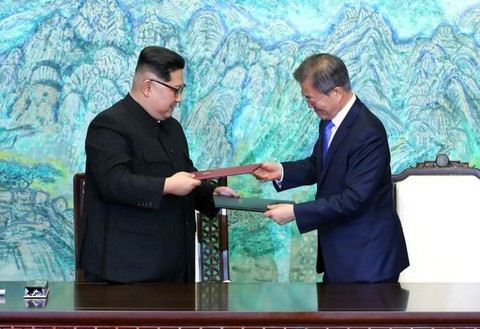 Ông Kim vừa rời Trung Quốc, ông Trump điện cho ‘ông bạn Tập’ - Ảnh 3. Ông Kim vừa rời Trung Quốc, ông Trump điện cho ‘ông bạn Tập’ - Ảnh 3.