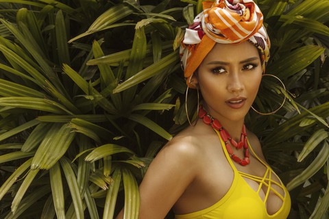 Á hậu Nguyễn Thị Loan nóng bỏng với bikini rực rỡ sắc hè - Ảnh 1. Á hậu Nguyễn Thị Loan nóng bỏng với bikini rực rỡ sắc hè - Ảnh 1.