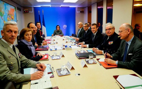Pháp lại dọa tấn công Syria lần nữa - Ảnh 4. Pháp lại dọa tấn công Syria lần nữa - Ảnh 4.