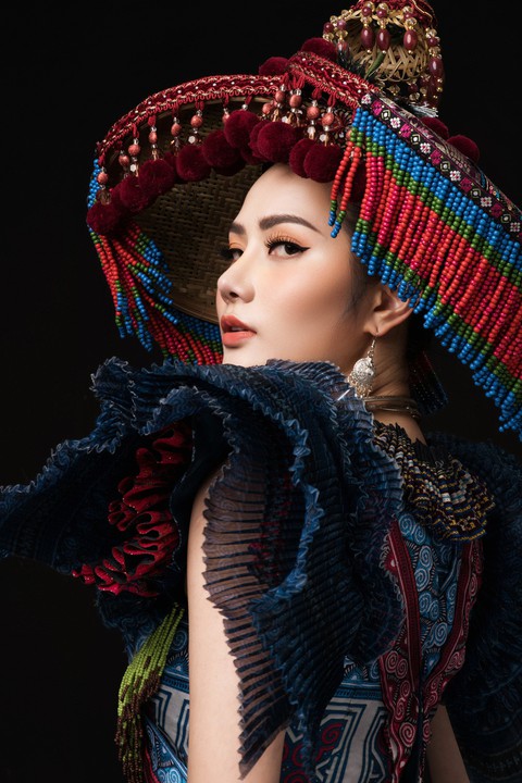 Diệu Linh mang Sơn nữ H’Mông đến Nữ hoàng Du lịch Quốc tế - Ảnh 1. Diệu Linh mang Sơn nữ H’Mông đến Nữ hoàng Du lịch Quốc tế - Ảnh 1.