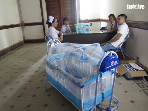 Tòa bố trí phòng chăm sóc đặc biệt cho bị cáo có con nhỏ - Ảnh 1. Tòa bố trí phòng chăm sóc đặc biệt cho bị cáo có con nhỏ - Ảnh 1.