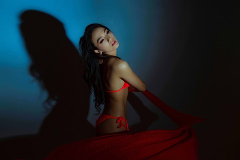 Hở bạo, Tina Tình vẫn xin Đừng gọi em là gái hư - Ảnh 7. Hở bạo, Tina Tình vẫn xin Đừng gọi em là gái hư - Ảnh 7.