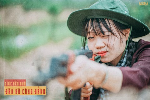 Kỷ yếu tái hiện 100 năm thời trang của nữ nhi quốc chuyên văn - Ảnh 19. Kỷ yếu tái hiện 100 năm thời trang của nữ nhi quốc chuyên văn - Ảnh 19.
