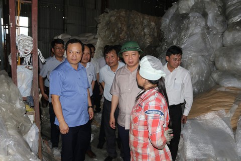 Ô nhiễm môi trường làng Khoai đã ở mức báo động đỏ - Ảnh 1. Ô nhiễm môi trường làng Khoai đã ở mức báo động đỏ - Ảnh 1.