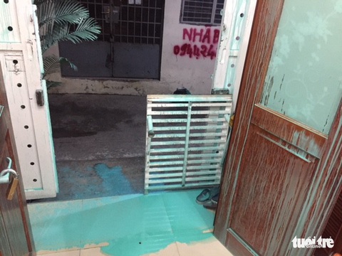 Bị kiện đòi nhà vì gánh nợ vay nóng - Ảnh 1. Bị kiện đòi nhà vì gánh nợ vay nóng - Ảnh 1.