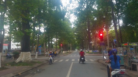 Trà Vinh - thành phố nhỏ hiếm người vượt đèn đỏ - Ảnh 2. Trà Vinh - thành phố nhỏ hiếm người vượt đèn đỏ - Ảnh 2.