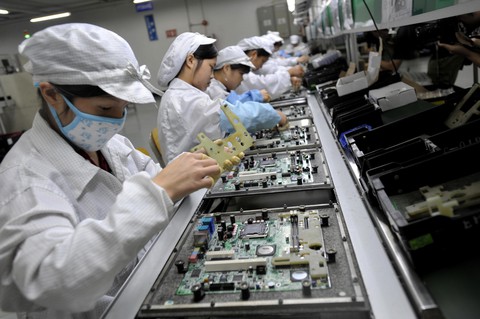 Foxconn điều tra điều kiện lao động tại nhà máy ở Trung Quốc - Ảnh 1. Foxconn điều tra điều kiện lao động tại nhà máy ở Trung Quốc - Ảnh 1.