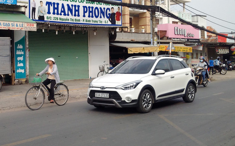 Thủ tục và chi phí đổi biển số tỉnh về Hà Nội và TP.HCM - Ảnh 1. Thủ tục và chi phí đổi biển số tỉnh về Hà Nội và TP.HCM - Ảnh 1.