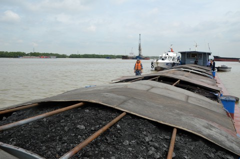 Tạm giữ hơn 300 tấn than vi phạm - Ảnh 1. Tạm giữ hơn 300 tấn than vi phạm - Ảnh 1.