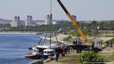 Tàu đâm sà lan trên sông Volga, 11 người thiệt mạng - Ảnh 1. Tàu đâm sà lan trên sông Volga, 11 người thiệt mạng - Ảnh 1.