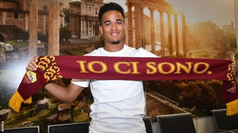 Con trai Kluivert gia nhập AS Roma - Ảnh 1. Con trai Kluivert gia nhập AS Roma - Ảnh 1.