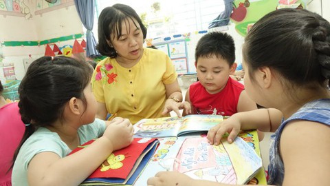 Truyền cảm hứng đọc sách cho trẻ mầm non - Ảnh 1. Truyền cảm hứng đọc sách cho trẻ mầm non - Ảnh 1.