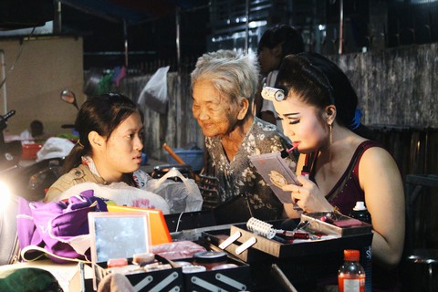 Tuồng cổ Ngọc Khanh - đoàn hát bội hiếm hoi ở Sài Gòn - Ảnh 18. Tuồng cổ Ngọc Khanh - đoàn hát bội hiếm hoi ở Sài Gòn - Ảnh 18.