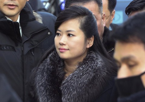 Ông Kim Jong Un đưa đến 4 phụ nữ cùng dự hội đàm thượng đỉnh - Ảnh 3. Ông Kim Jong Un đưa đến 4 phụ nữ cùng dự hội đàm thượng đỉnh - Ảnh 3.