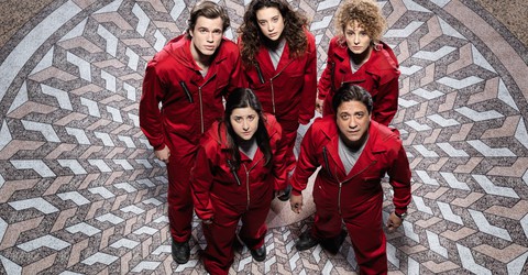 Vụ cướp 2,4 tỷ euro, Tây Ban Nha đã làm thế nào với Money Heist? - Ảnh 4. Vụ cướp 2,4 tỷ euro, Tây Ban Nha đã làm thế nào với Money Heist? - Ảnh 4.