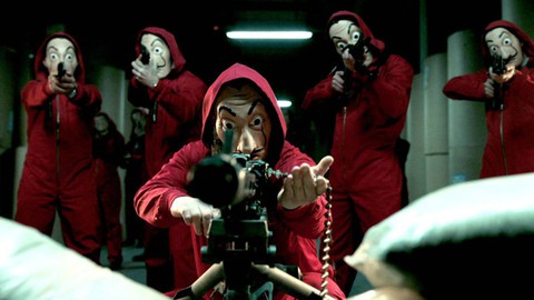 Vụ cướp 2,4 tỷ euro, Tây Ban Nha đã làm thế nào với Money Heist? - Ảnh 6. Vụ cướp 2,4 tỷ euro, Tây Ban Nha đã làm thế nào với Money Heist? - Ảnh 6.
