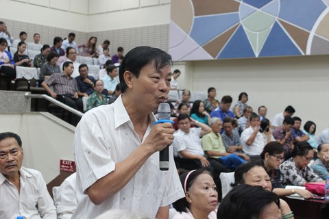 Cử tri đề nghị điều tra lợi dụng tụ tập đông phá tài sản công - Ảnh 2. Cử tri đề nghị điều tra lợi dụng tụ tập đông phá tài sản công - Ảnh 2.
