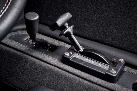 Xuất hiện bản độ đắt tiền của Hummer - Launch Edition H1 - Ảnh 4. Xuất hiện bản độ đắt tiền của Hummer - Launch Edition H1 - Ảnh 4.