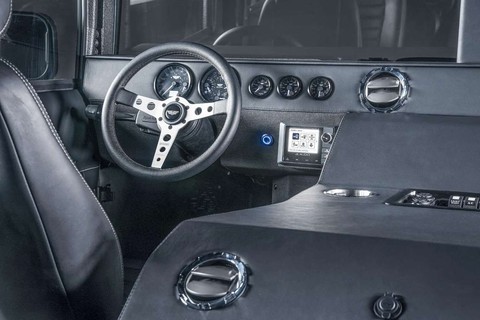 Xuất hiện bản độ đắt tiền của Hummer - Launch Edition H1 - Ảnh 2. Xuất hiện bản độ đắt tiền của Hummer - Launch Edition H1 - Ảnh 2.