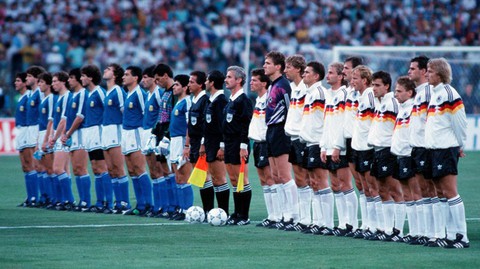 Mùa hè Italia - bài hát tan chảy trái tim bao thế hệ yêu World Cup - Ảnh 1. Mùa hè Italia - bài hát tan chảy trái tim bao thế hệ yêu World Cup - Ảnh 1.