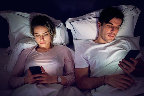9 thói quen có thể làm hỏng giấc ngủ ngon của bạn - Ảnh 7. 9 thói quen có thể làm hỏng giấc ngủ ngon của bạn - Ảnh 7.
