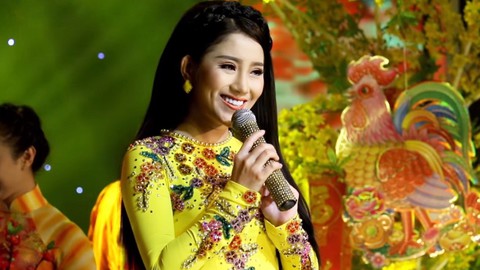Tố My được tặng riêng bài Đắp mộ cuộc tình 2 - Ảnh 3. Tố My được tặng riêng bài Đắp mộ cuộc tình 2 - Ảnh 3.