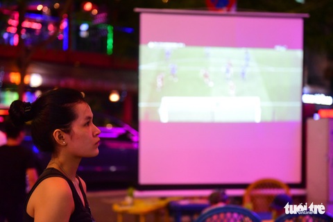 Sài Gòn sôi động trong ngày khai mạc World Cup 2018 - Ảnh 3. Sài Gòn sôi động trong ngày khai mạc World Cup 2018 - Ảnh 3.