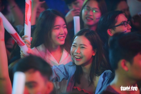 Sài Gòn sôi động trong ngày khai mạc World Cup 2018 - Ảnh 17. Sài Gòn sôi động trong ngày khai mạc World Cup 2018 - Ảnh 17.