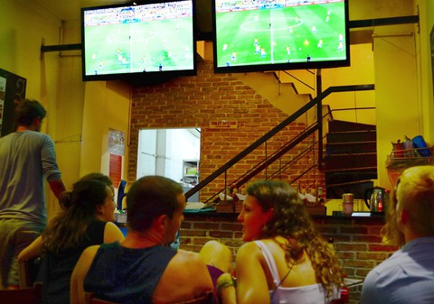 VTV nói quán cà phê, nhà hàng phải xin FIFA để phát World Cup 2018? - Ảnh 1. VTV nói quán cà phê, nhà hàng phải xin FIFA để phát World Cup 2018? - Ảnh 1.