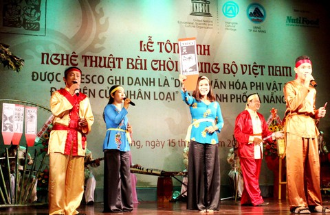 Đà Nẵng đón nhận bằng UNESCO ghi danh bài chòi - Ảnh 1. Đà Nẵng đón nhận bằng UNESCO ghi danh bài chòi - Ảnh 1.