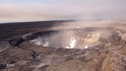 Hình ảnh đáng sợ nơi miệng núi lửa Hawaii - Ảnh 3. Hình ảnh đáng sợ nơi miệng núi lửa Hawaii - Ảnh 3.
