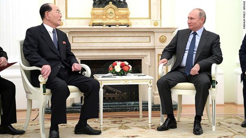 Ông Putin mời ‘đồng chí’ Kim Jong Un đến thăm Nga - Ảnh 2. Ông Putin mời ‘đồng chí’ Kim Jong Un đến thăm Nga - Ảnh 2.