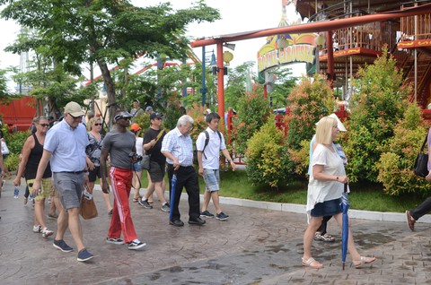 IAAPA tham quan các khu vui chơi giải trí trong hệ thống Sun World - Ảnh 1. IAAPA tham quan các khu vui chơi giải trí trong hệ thống Sun World - Ảnh 1.