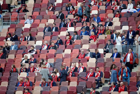 FIFA điều tra hàng ngàn ghế trống mỗi trận World Cup 2018 - Ảnh 2. FIFA điều tra hàng ngàn ghế trống mỗi trận World Cup 2018 - Ảnh 2.