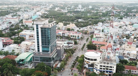 Mua tòa nhà của PVC-Mekong, Bạc Liêu tốn thêm 83 tỉ cải tạo - Ảnh 1. Mua tòa nhà của PVC-Mekong, Bạc Liêu tốn thêm 83 tỉ cải tạo - Ảnh 1.