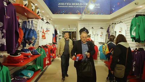 Đừng đùa với cảnh sát Nga mùa World Cup 2018 - Ảnh 2. Đừng đùa với cảnh sát Nga mùa World Cup 2018 - Ảnh 2.